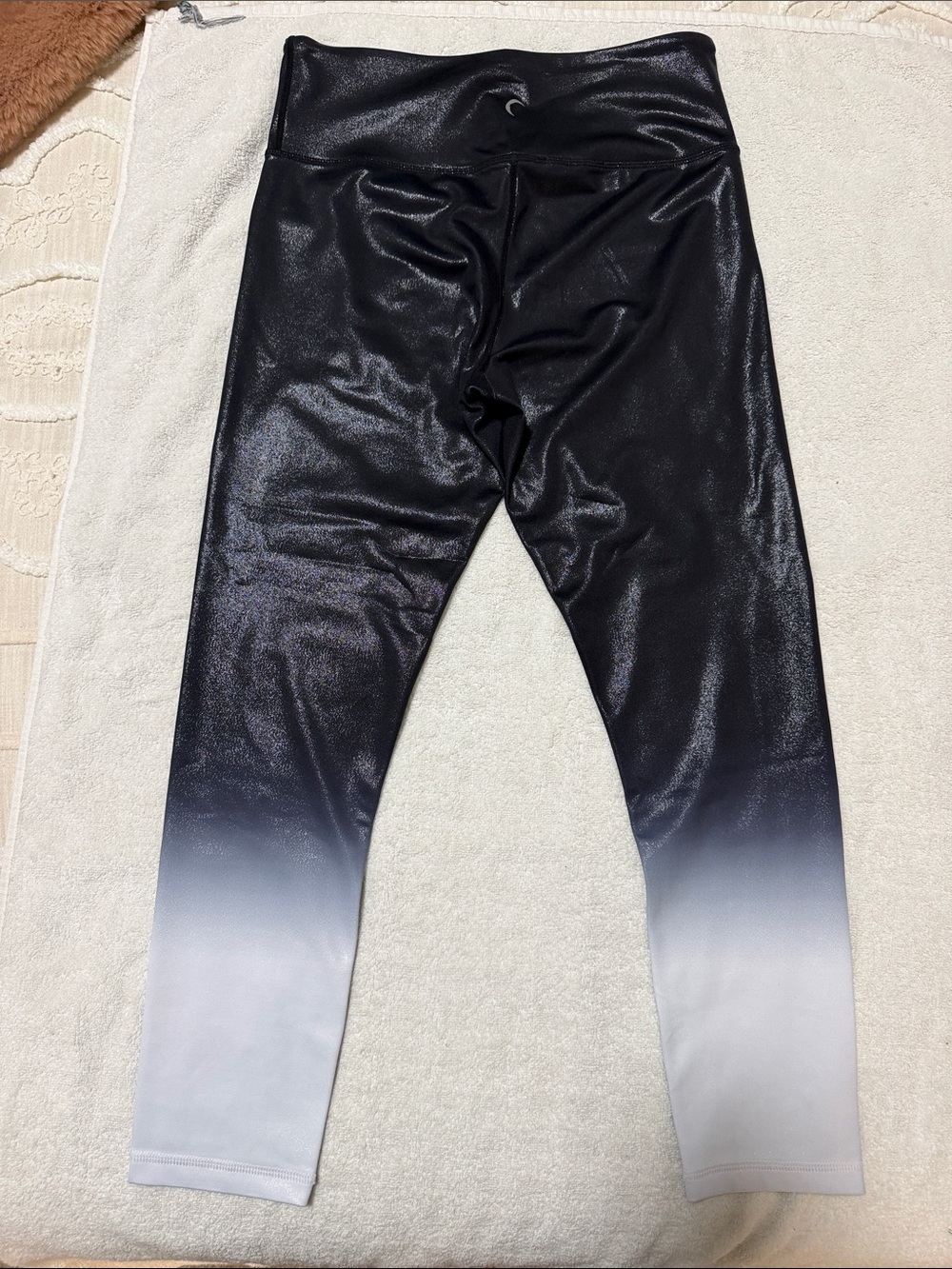 Zyia High-Waist Ombre Navy to White Leggings
